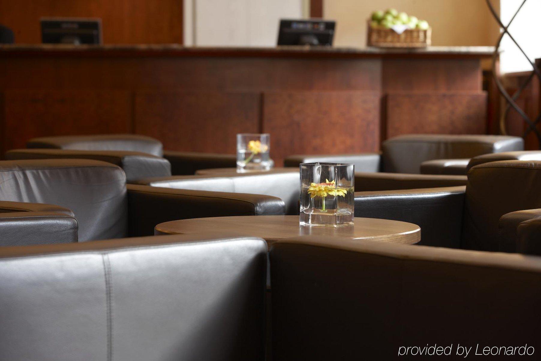 IntercityHotel München Ristorante foto